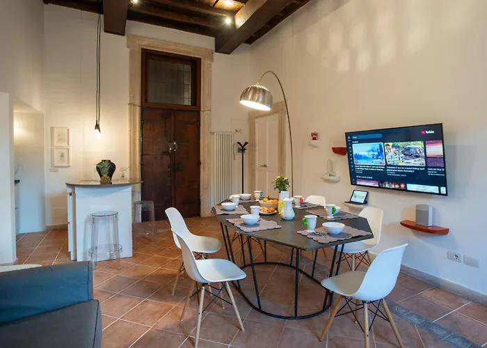 Pgrhome Domus Pantheon Апартаменты